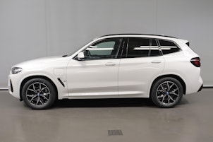Vehicle image BMW X3 30e xDrive SAG