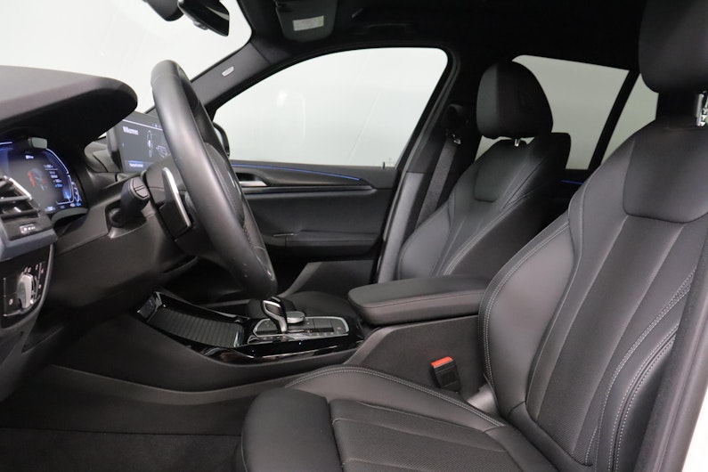 Vehicle image BMW X3