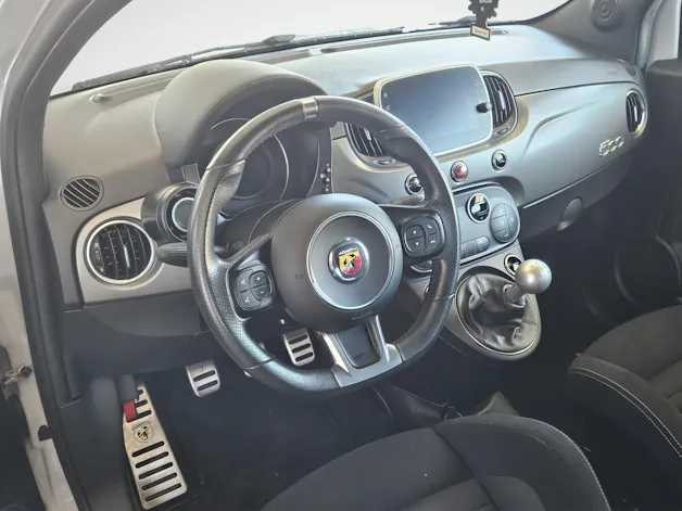 Fiat 595 Abarth 1.4 T-Jet 165 70th Anniversary