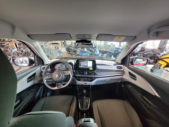 Vehicle image 7