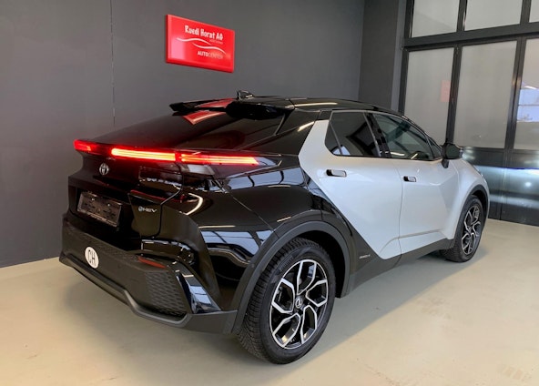 Vehicle image 9 Vehicle image 9