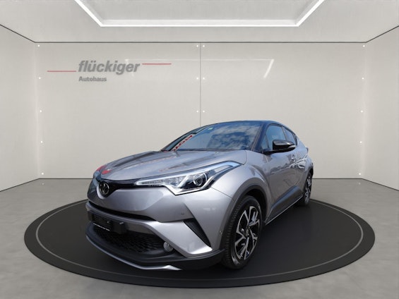 First vehicle image