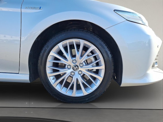 Vehicle image 15 Vehicle image 15