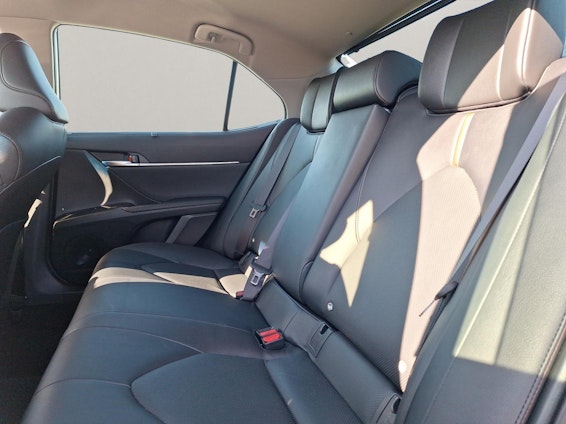 Vehicle image 9 Vehicle image 9