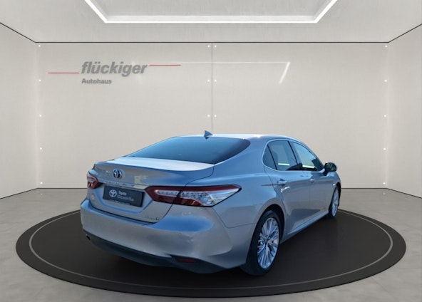 Vehicle image 4 Vehicle image 4