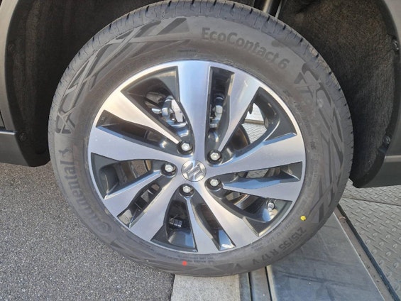 Vehicle image 12 Vehicle image 12