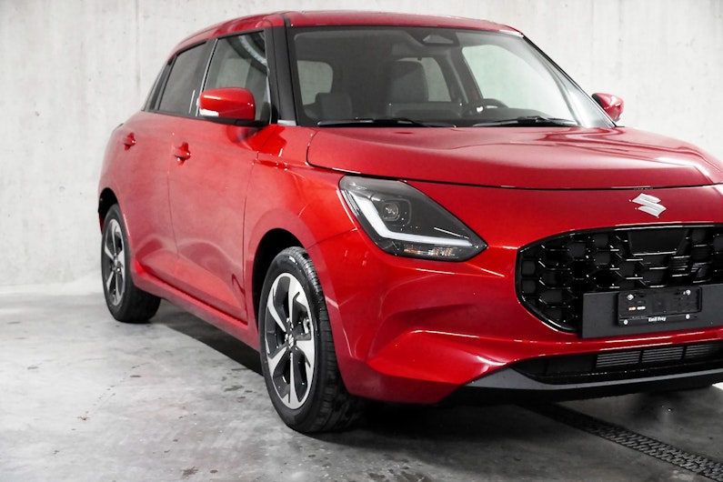 Vehicle image SUZUKI SWIFT