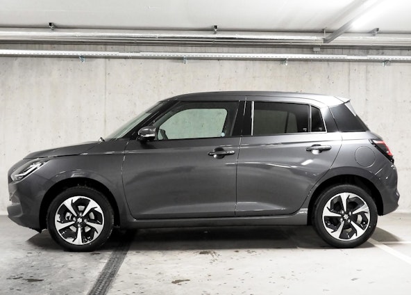 Vehicle image 3 Vehicle image 3