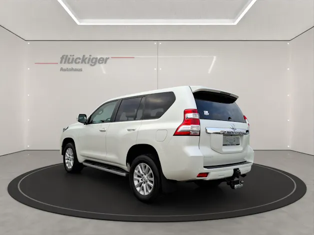 Toyota Land Cruiser 3.0 D-4D Linea Sol