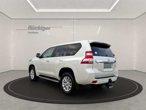 Vehicle image 6 Vehicle image 6