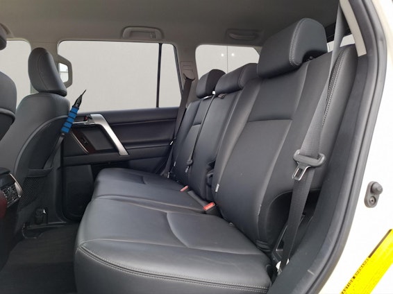 Vehicle image 9 Vehicle image 9