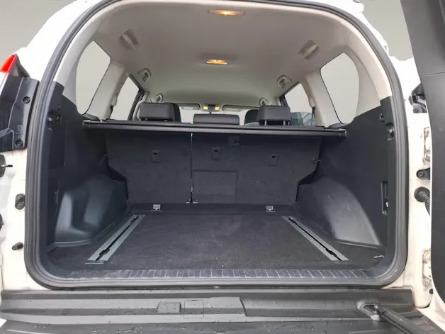 Toyota Land Cruiser 3.0 D-4D Linea Sol
