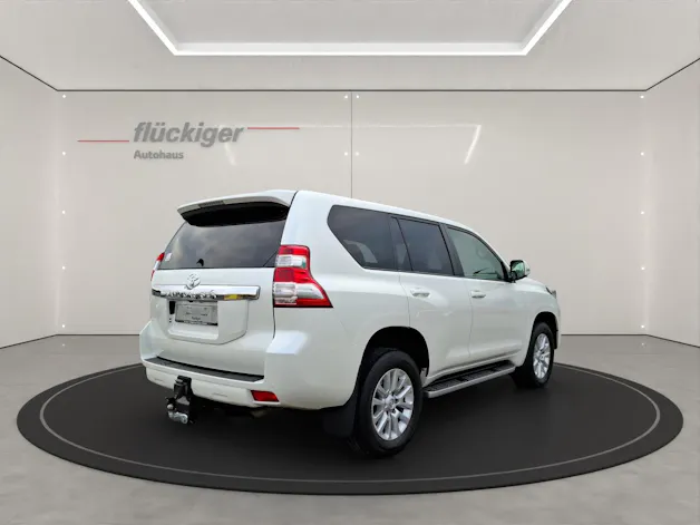 Toyota Land Cruiser 3.0 D-4D Linea Sol
