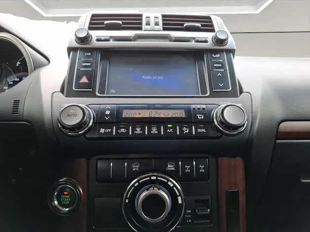 Toyota Land Cruiser 3.0 D-4D Linea Sol