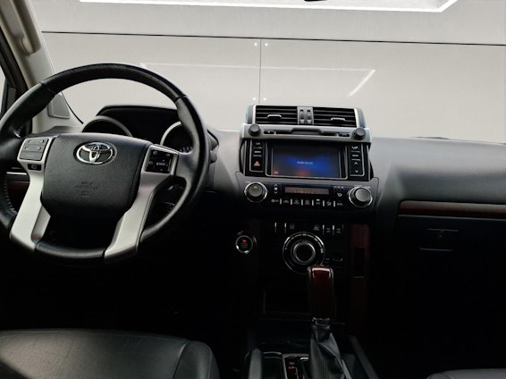 Vehicle image 12 Vehicle image 12