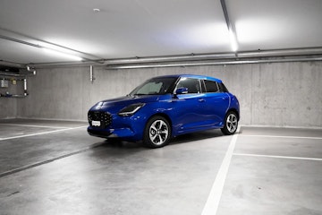 Vehicle image SUZUKI SWIFT 0