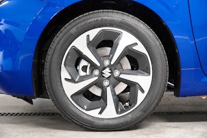 Vehicle image SUZUKI Swift 1.2 Compact Top Hybrid