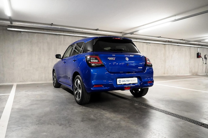 Vehicle image SUZUKI SWIFT