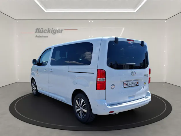 Toyota PROACE Verso L1 2.0 D Trend
