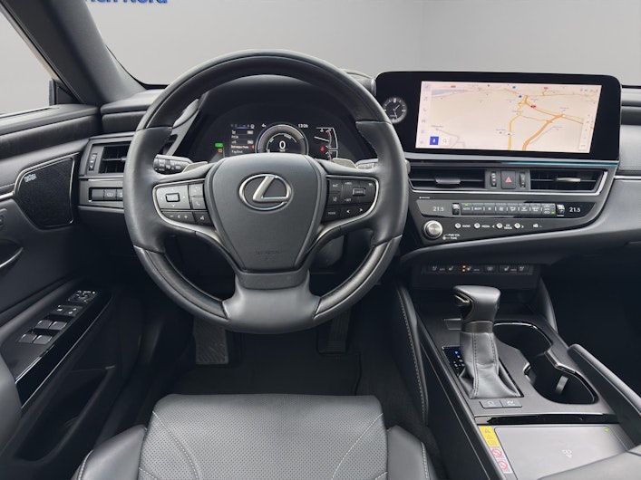 Vehicle image LEXUS ES