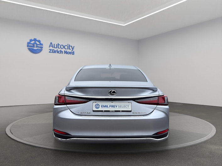 Vehicle image LEXUS ES