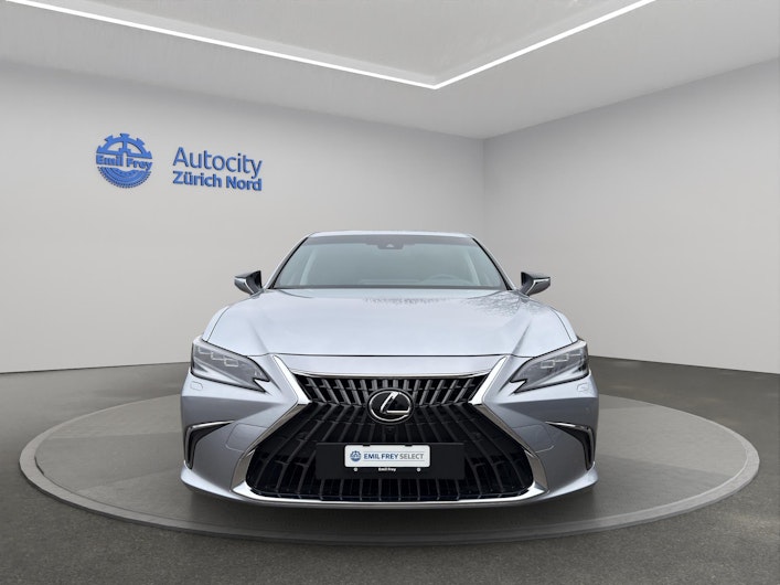 Vehicle image LEXUS ES