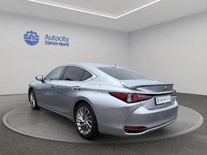 Vehicle image LEXUS ES 300h Excellence