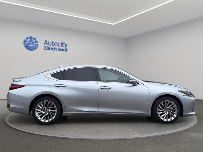 Vehicle image LEXUS ES