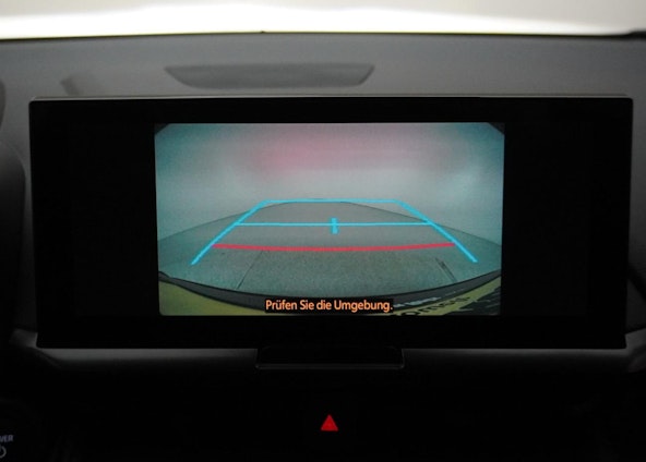 Vehicle image 17 Vehicle image 17