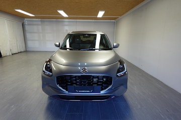 Vehicle image SUZUKI SWIFT 0