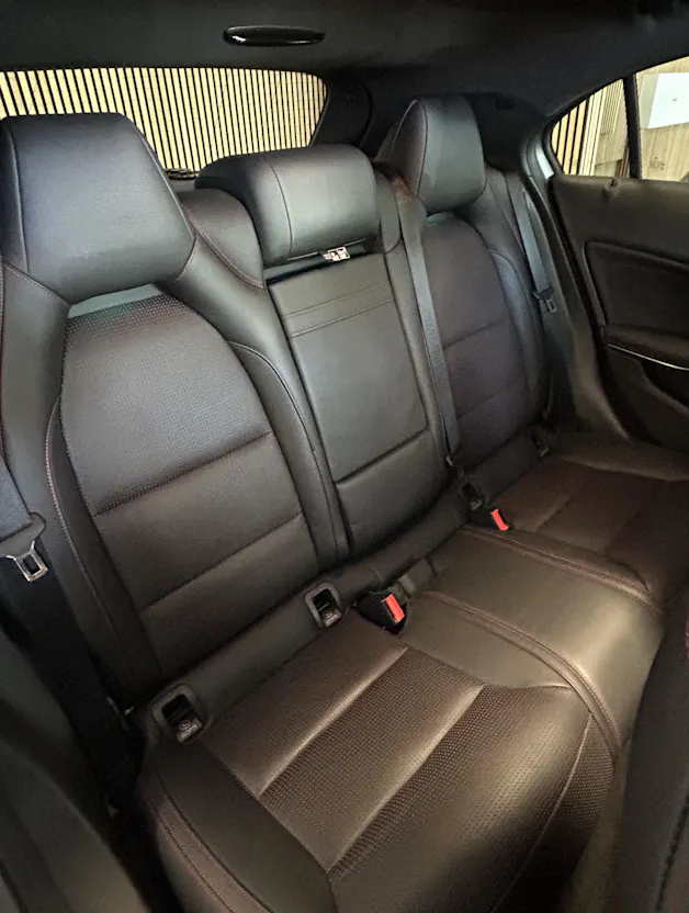 Mercedes-Benz A 250 AMG Line 4m