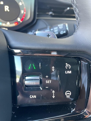 Vehicle image 9 Vehicle image 9