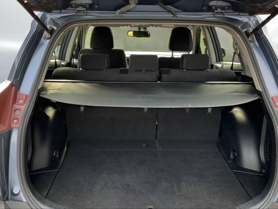 Vehicle image 9 Vehicle image 9