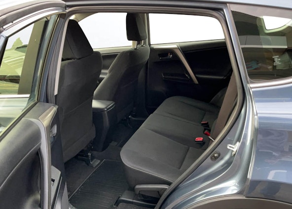 Vehicle image 6 Vehicle image 6