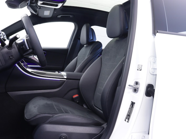 Vehicle image MERCEDES-BENZ GLC 220