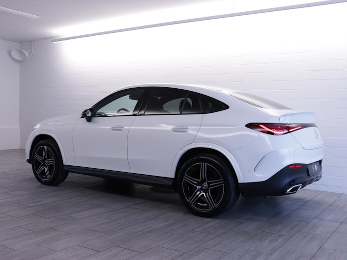 Vehicle image MERCEDES-BENZ GLC 220