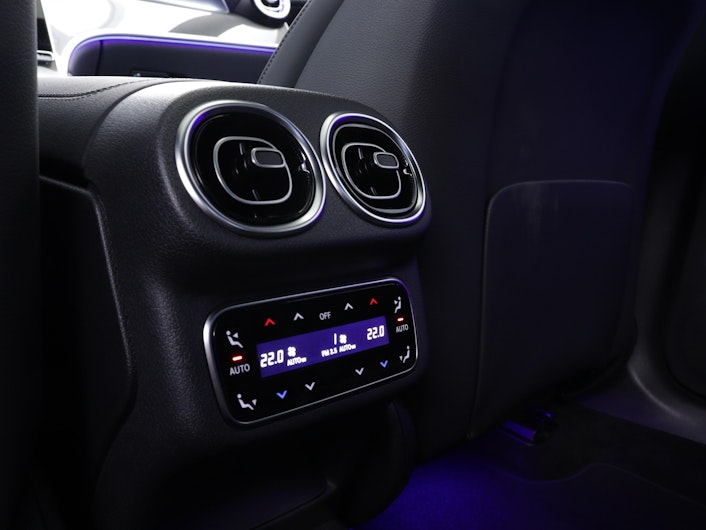 Vehicle image MERCEDES-BENZ GLC 220