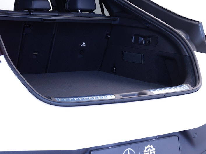 Vehicle image MERCEDES-BENZ GLC 220