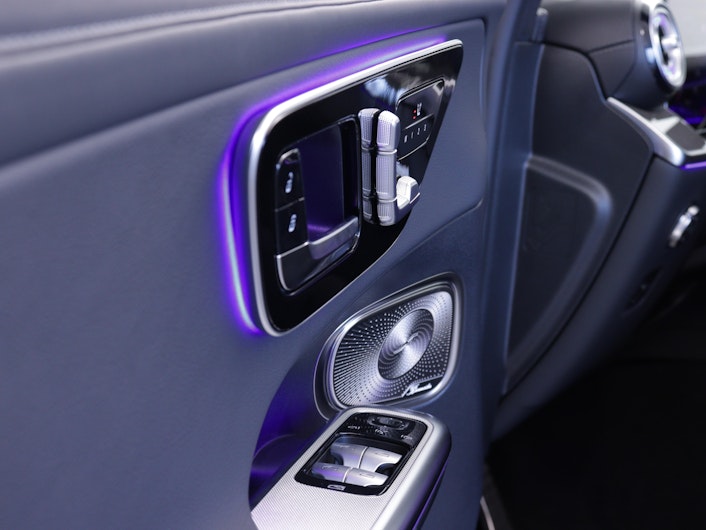 Vehicle image MERCEDES-BENZ GLC 220