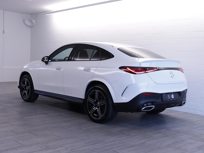 Vehicle image MERCEDES-BENZ GLC 220