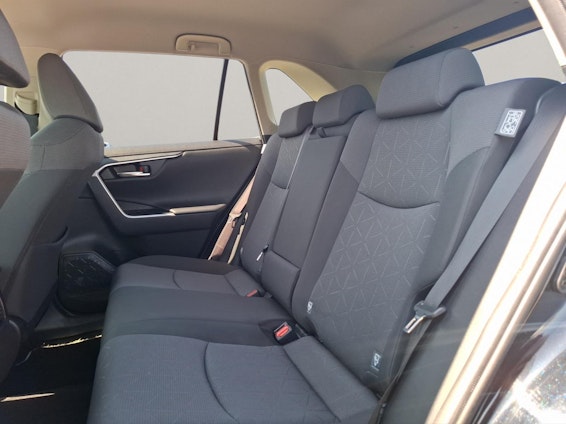 Vehicle image 25