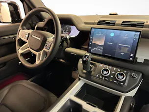 Land Rover Defender 90 3.0 D I6 250 X-Dynamic SE