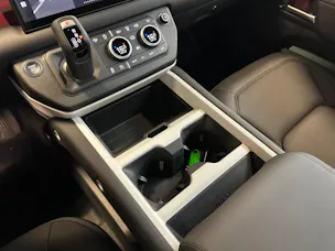 Land Rover Defender 90 3.0 D I6 250 X-Dynamic SE