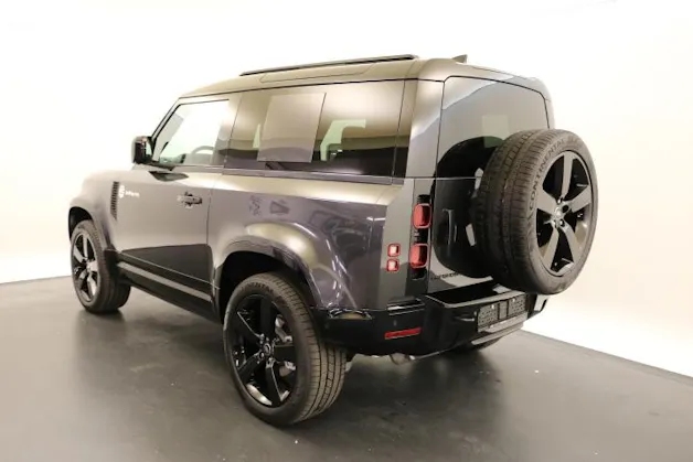 Land Rover Defender 90 3.0 D I6 250 X-Dynamic SE