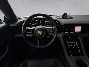 Porsche Taycan 4S mit Performance Batterie Plus