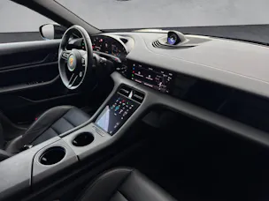 Porsche Taycan 4S mit Performance Batterie Plus
