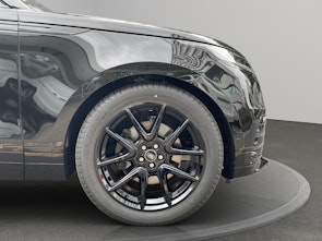 Vehicle image LAND ROVER Range Rover Velar 2.0 D I4 200 Dynamic SE