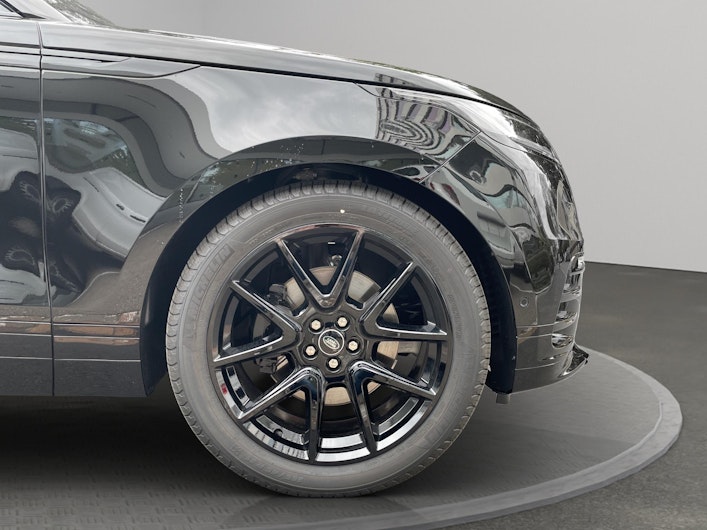 Vehicle image LAND ROVER RANGE ROVER VELAR