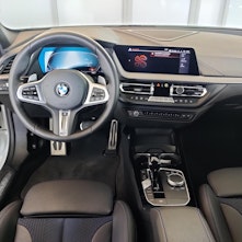 Vehicle image BMW 120d xDrive