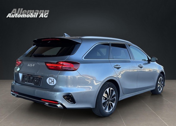 Vehicle image 5 Vehicle image 5